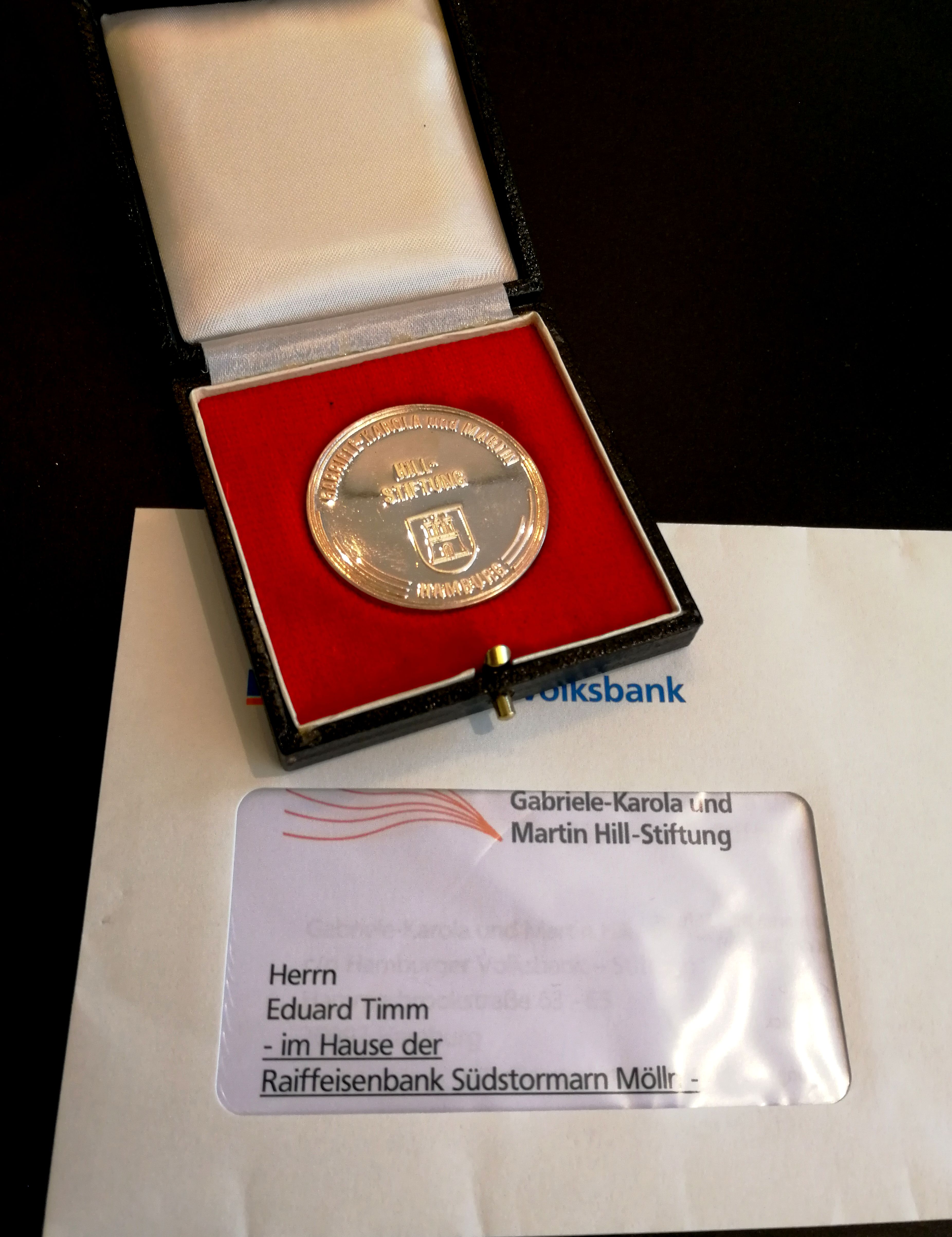Silbermedaille und Glückwunschschreiben Silbermedaille und Glückwunschschreiben